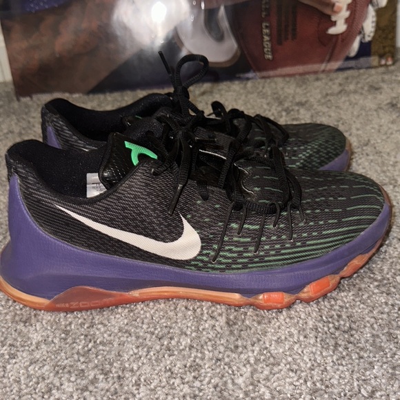 Nike KD8 (GS) 7 - Picture 2 of 5